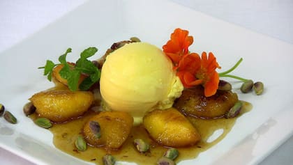 Duraznos flambeados