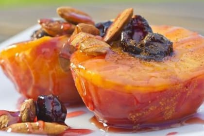 Duraznos y ciruelas con malbec a las brasas.