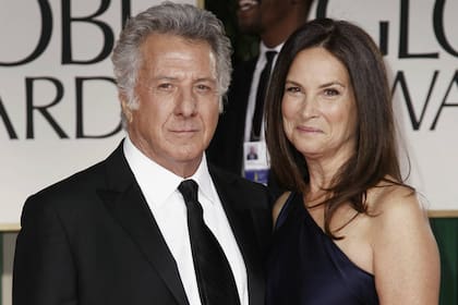 Dustin Hoffman y Lisa Gottsegen
