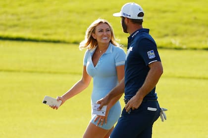 Dustin Johnson y Paulina Gretzky