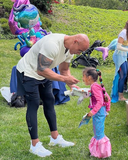 Dwayne Johnson pasa momentos de calidad junto a su hija Tiana