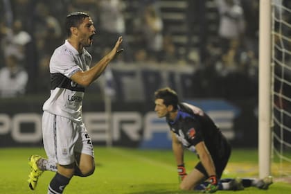 DYN30, LA PLATA, 15/04/2016, GIMNASIA Y ESGRIMA LP VS. GODOY CRUZ.