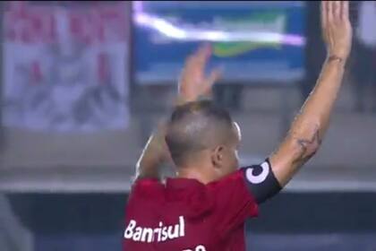 D´Alessandro se despidió ayer de los hinchas y compañeros de Inter