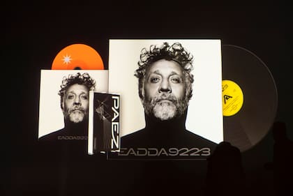 EADDA9223, en vinilo, CD y cassette