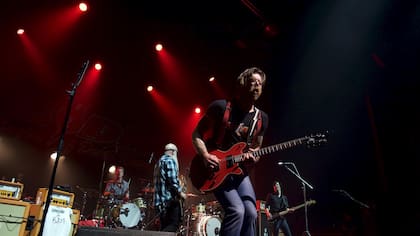 Eagles of Death Metal volvió a tocar en París después de los atentados del 13 de noviembre de 2015 en el Bataclan