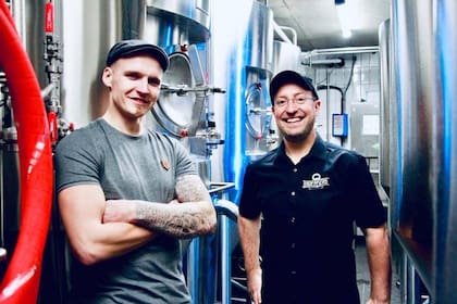 Eber Andriuolo volvió a Alemania para formarse más en el área cervecera y para proyectar a la marca Lindenberg