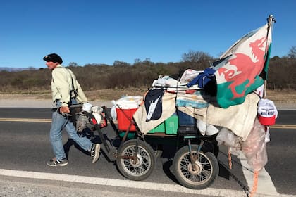 Echegaray Davies, el hombre que caminó desde Tierra del Fuego hasta Fargo, Estados Unidos