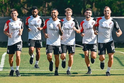 Echeverri, Borja, Díaz, Colidio, Simón y González Pirez; River se entrena de buen ánimo a la espera de un nuevo desafío de la Copa Libertadores