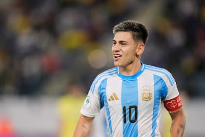 Echeverri fue el capitán de la selección Sub 20 en el último Sudamericano y estará en el próximo Mundial de Chile