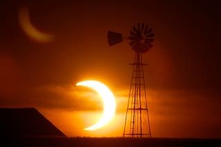 Confirmado por la NASA: el eclipse solar de agosto se podrá ver en EE.UU., pero solo en regiones puntuales