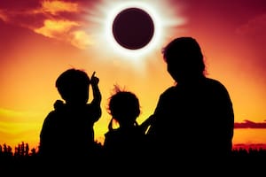 Eclipse total de Sol en Sagitario