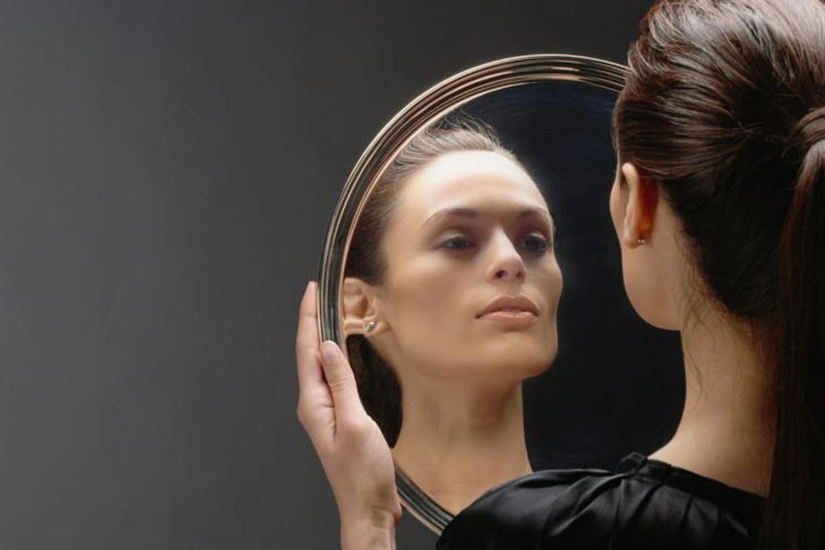 Eco; Narciso; Ecoísmo; Narcisismo; John William Waterhouse; BBC; BBC Mundo; narcisitas; ecoístas; Ego; Sociedad