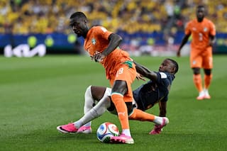 La Ecuador de Baccacece y Costa de Marfil se atacan en los últimos minutos con el objetivo de ganar en el debut