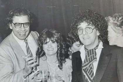 Edda Díaz junto a Enrique Pinti y Antonio Gasalla, tres nombres históricos del humor irreverente de nuestro país