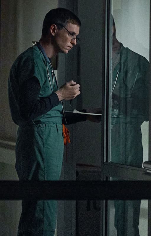Eddie Redmayne en El ángel de la muerte
