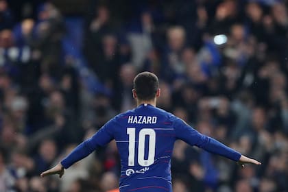 Eden Hazard, la estrella de Chelsea, anotó el penal decisivo en la definición: su equipo jugará la final con Arsenal