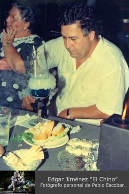 Édgar 'el Chino' Jiménez confiesa que escondió buena parte de su archivo de fotos con Pablo Escobar y que todavía no entiende por qué no lo mataron