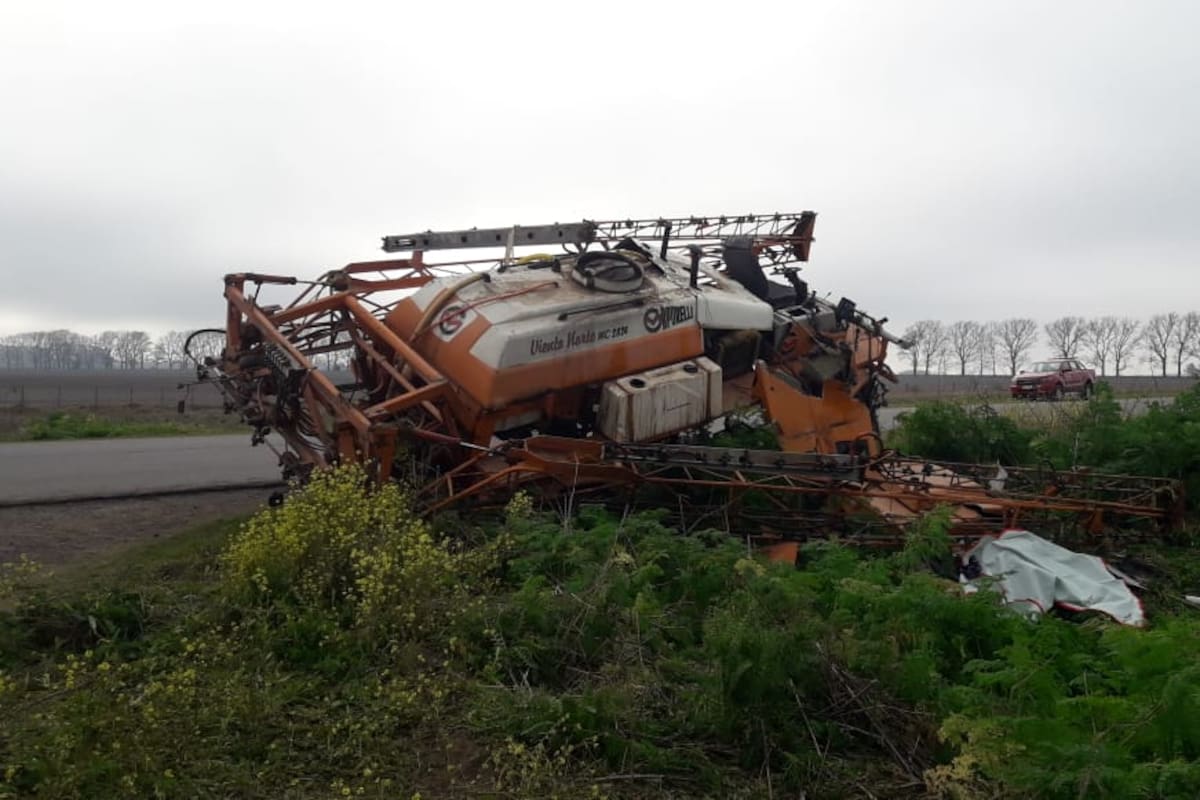 Edgar Villafañe, de 44 años, perdió la vida en la ruta 30 cuando se dio vuelta la pulverizadora que conducia