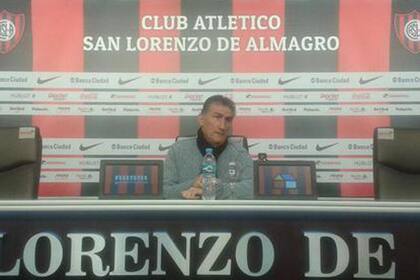 Edgardo Bauza confía en el plantel pese a no sumar refuerzos