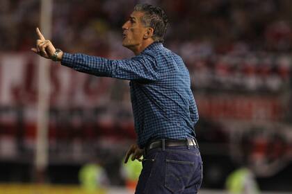 Edgardo Bauza confiado de poder revertir el resultado de local