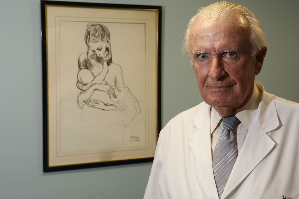 Edgardo Young, miembro titular de la Academia Nacional de Medicina