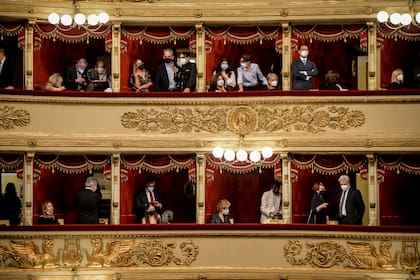 Edición fotográfica de Dante Cosenza