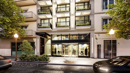 Edición Limitada Alvear, ubicado frente al Palacio Duhau, cuenta con 27 unidades high end de entre 34 y 174 m2.