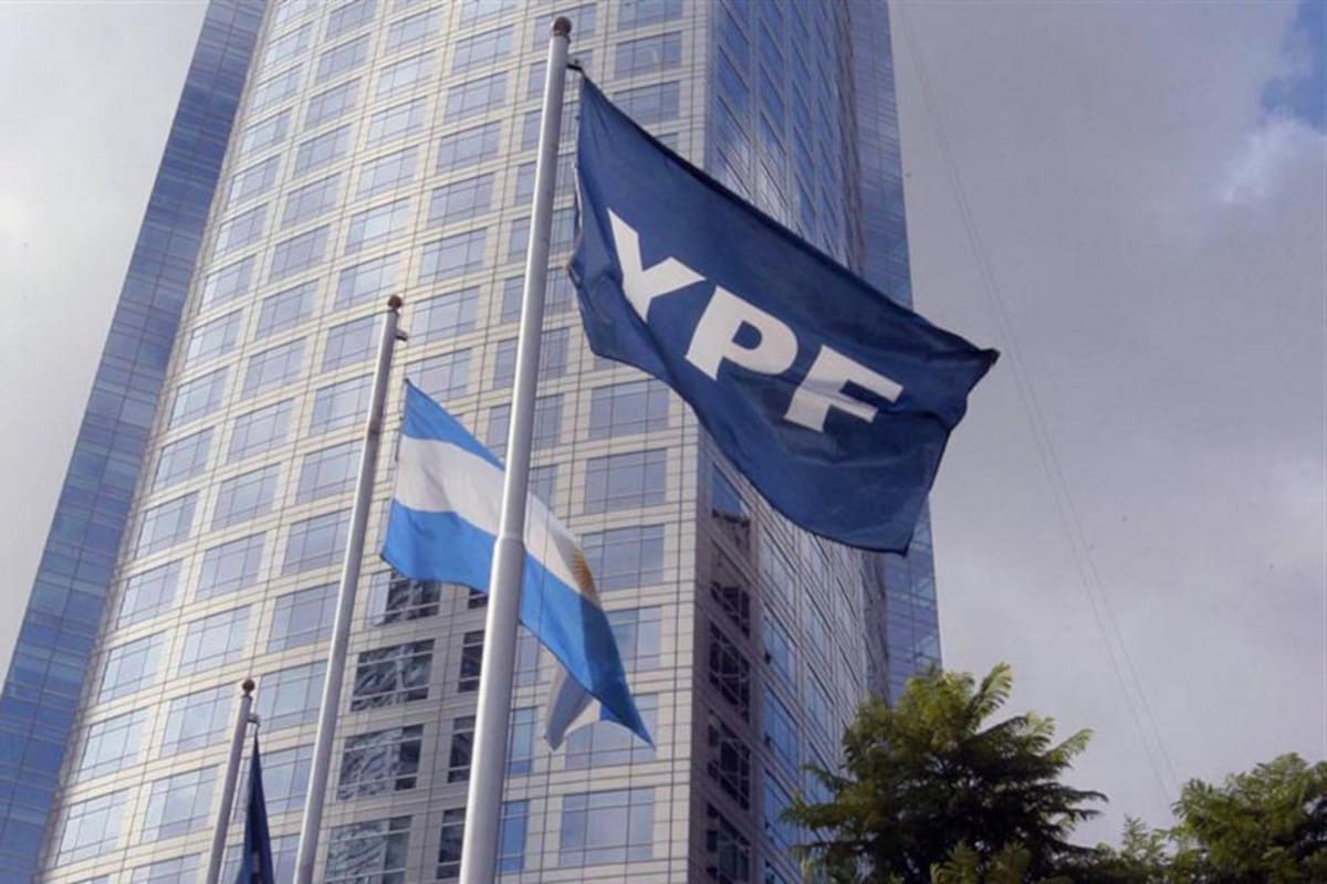 Edificio de YPF