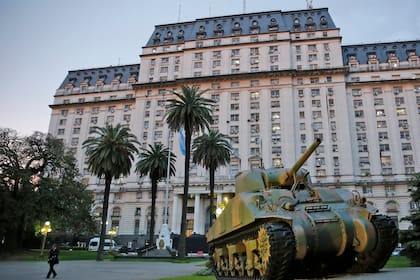Edificio Libertador: sede del Ministerio de Defensa y del Estado Mayor Conjunto de las Fuerzas Armadas