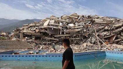 Edificios colapsados en el estado de La Guaira, uno de los más afectados por los terremotos del 24 de junio en Venezuela