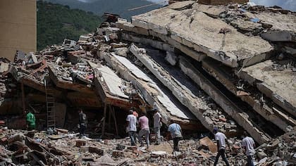Edificios destruidos en La Guaira, en Venezuela, tras el terremoto de junio de 2026.