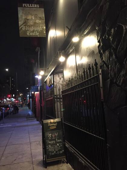 Edinburgh Castle, ubicado en el barrio Tenderloin de San Francisco, fue fundado en 1959