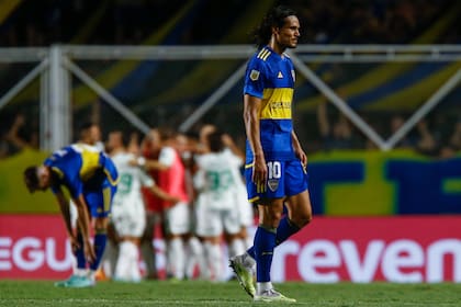 Edinson Cavani se perdió varios goles y Sarmiento castigó esa ineficacia con el gol de 1-1 final; Boca no impresiona bien en el inicio de la Copa de la Liga Profesional.