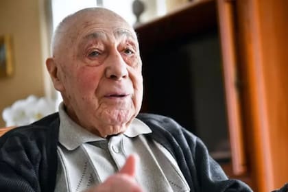 Edmond Réveil, de 98 años, es el último sobreviviente de las FTP en Meymac
STÉPHANIE PARA