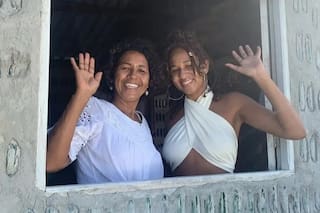 Una mamá construyó con su hija una casa de siete ambientes con “cosas” que están en casa y suelen tirarse