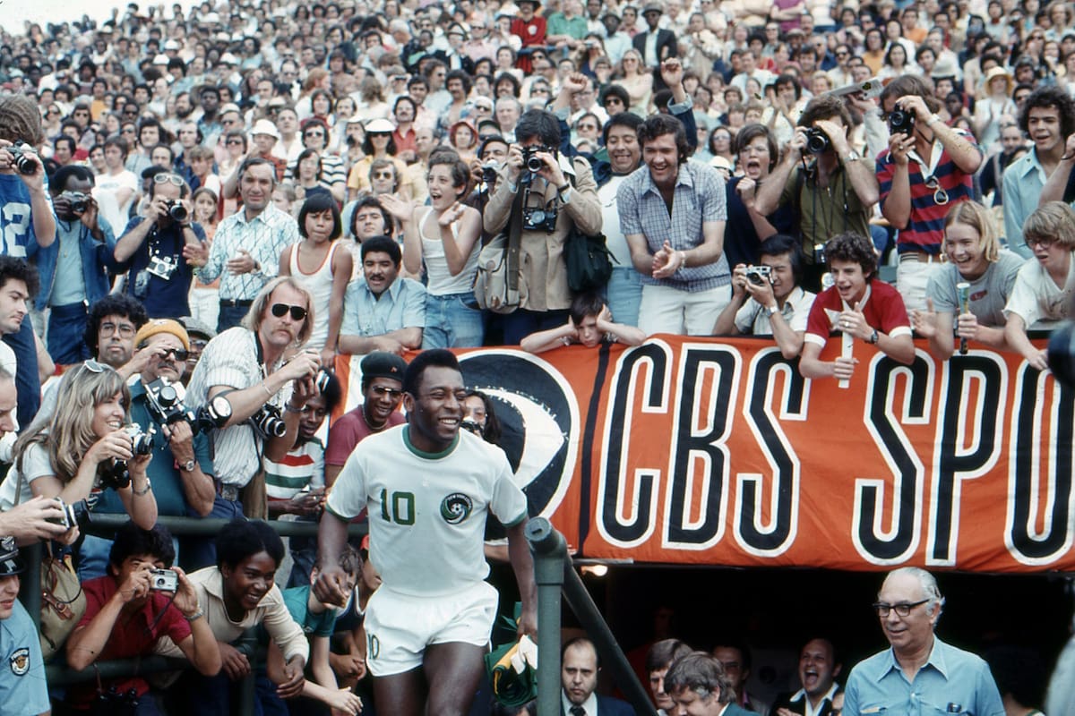 Edson Arantes do Nascimento (Pelé) en sus años como jugador del New York Cosmos.