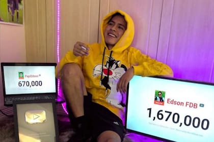 Edson Castro es un youtuber boliviano