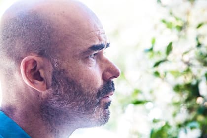 "Ser padre fue mi prioridad, mucho más que cualquier objetivo profesional. Me encanta lo que me ha pasado laboralmente", expresa Sacheri.