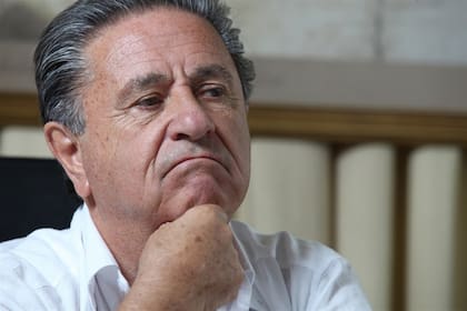 Eduardo Duhalde: "Alberto Fernández está grogui, como De la Rúa”
