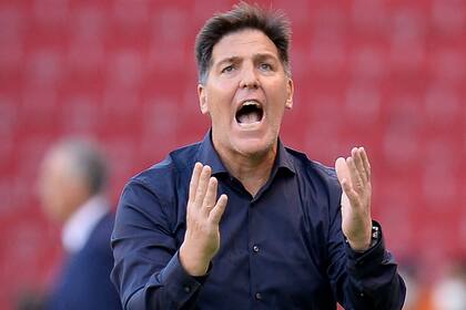 Eduardo Berizzo dejó de ser entrenador del seleccionado paraguayo