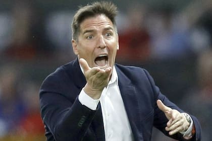 Eduardo Berizzo será presentado el viernes como DT de Paraguay