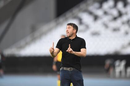 Eduardo "Chacho" Coudet dejaría de ser el entrenador de Inter de Porto Alegre, rival de Boca en la Copa Libertadores, para hacerse cargo de Celta de Vigo.