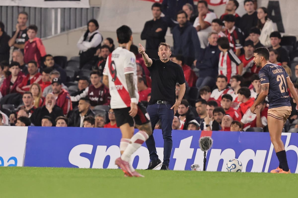 Eduardo Coudet no se fue conforme con el nivel de su River frente a Carabobo por la Copa Sudamericana, pero lo esperaba a raíz de haber dispuesto ocho cambios en la alineación titular; "tenemos que crecer en los niveles individuales", alertó.