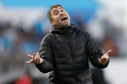 Eduardo Coudet pidió disculpas por haber negado lo que ya se sabía: que se va de Racing