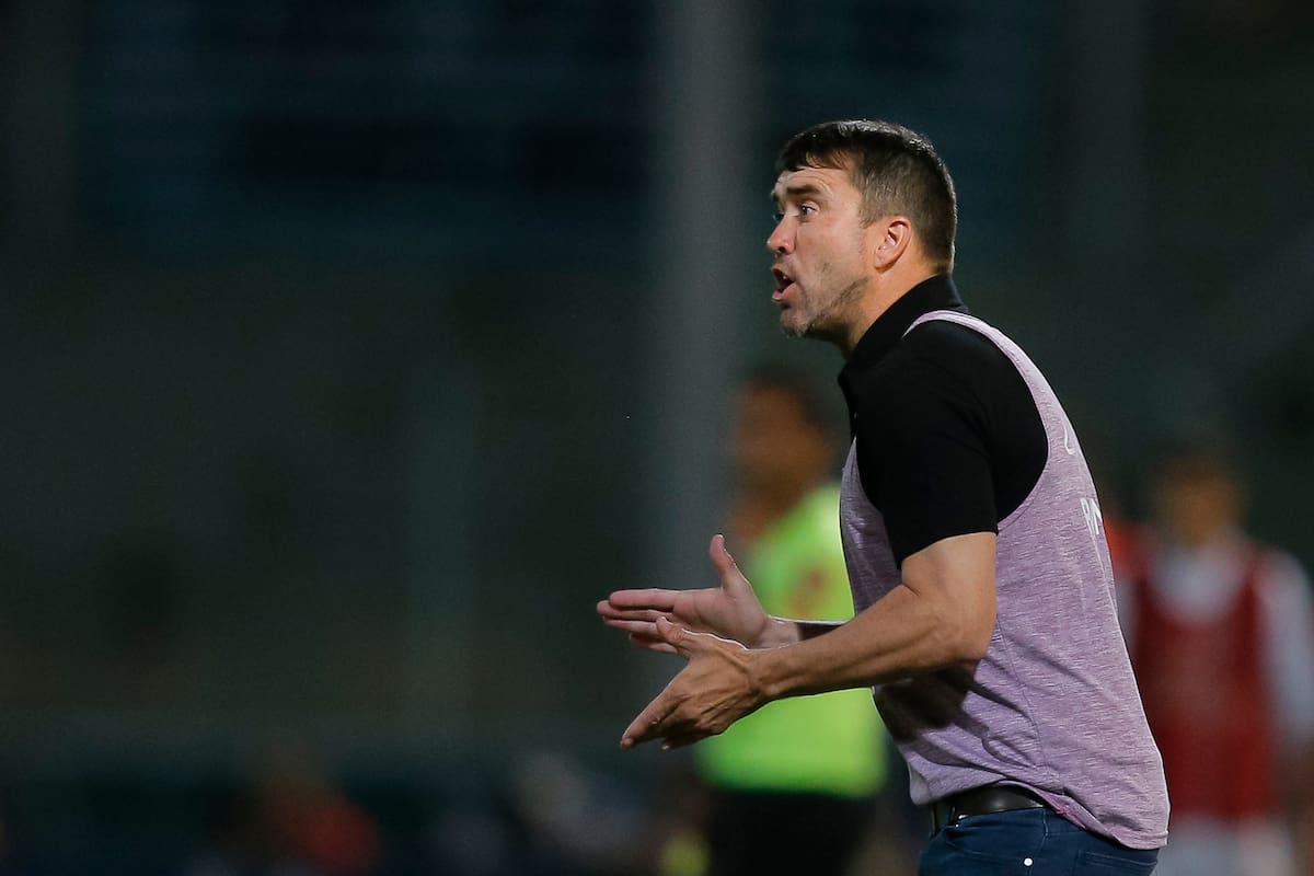 Eduardo Coudet puede conseguir ante Tigre, por el Trofeo de Campeones, su segundo título como DT de Racing