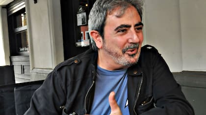 De la Puente asegura que aprendió a manejar las redes sociales y los comentarios que le llegan, porque al principio los duros mensajes que recibía lo angustiaban hasta que se dio cuenta de que hay « odiadores profesionales»