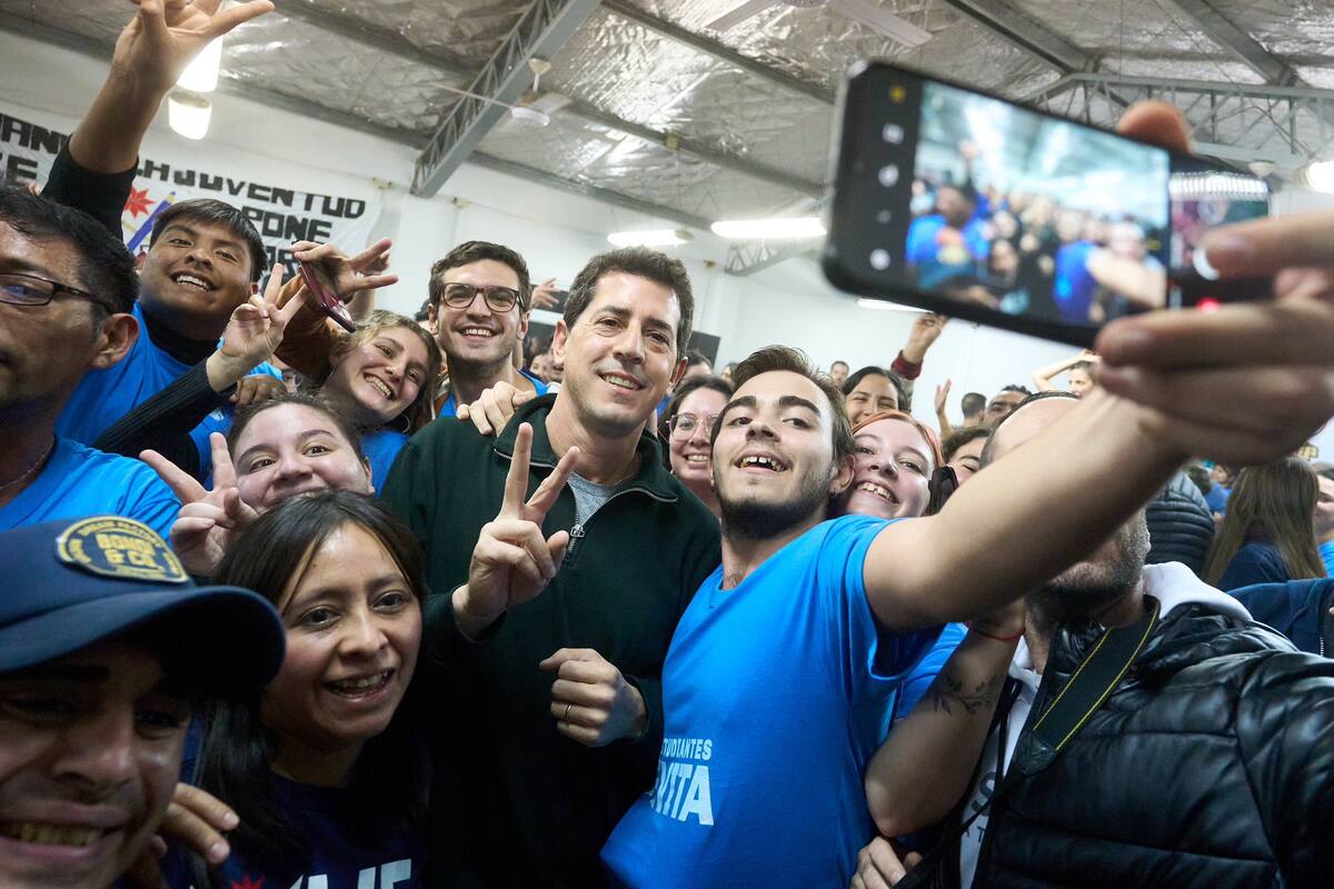 Eduardo de Pedro, durante un acto con el Movimiento Evita