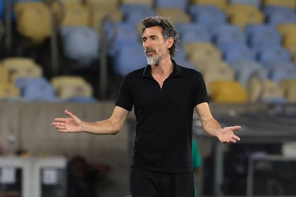 Eduardo Domínguez lleva seis encuentros al mando de Mineiro, cayendo en la mitad e, incluso, perdiendo una final: cada vez que salió de Belo Horizonte, cayó.