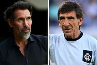 El arrebato contra la mesura, el jogging contra el traje: Costas, Domínguez y el juego de las 7 diferencias