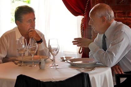 Eduardo Duhalde y Roberto Lavagna, en una cita en 2010